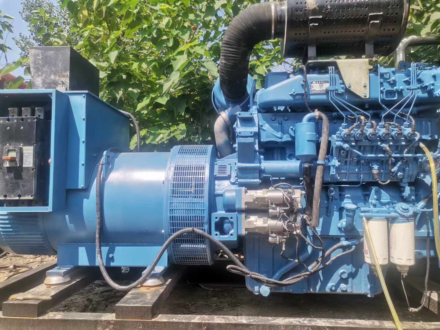 鹤城详细说明降低 800kW 柴油发电机输出电流波动的方法